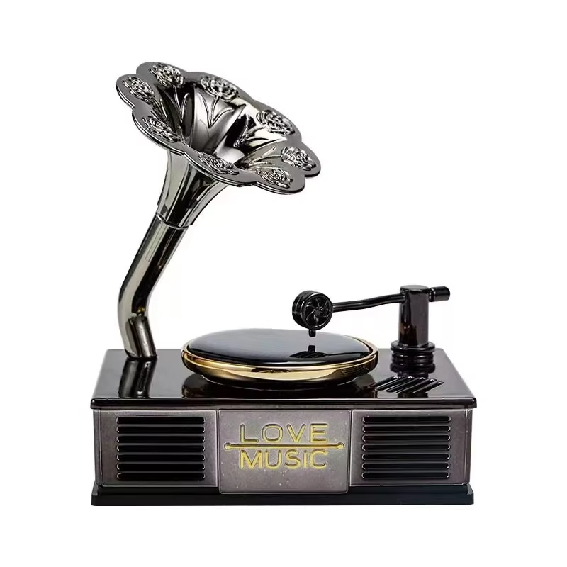 Car carrying perfume accessories High grade durable light fragrance Car solar record player Air freshener Essential oil