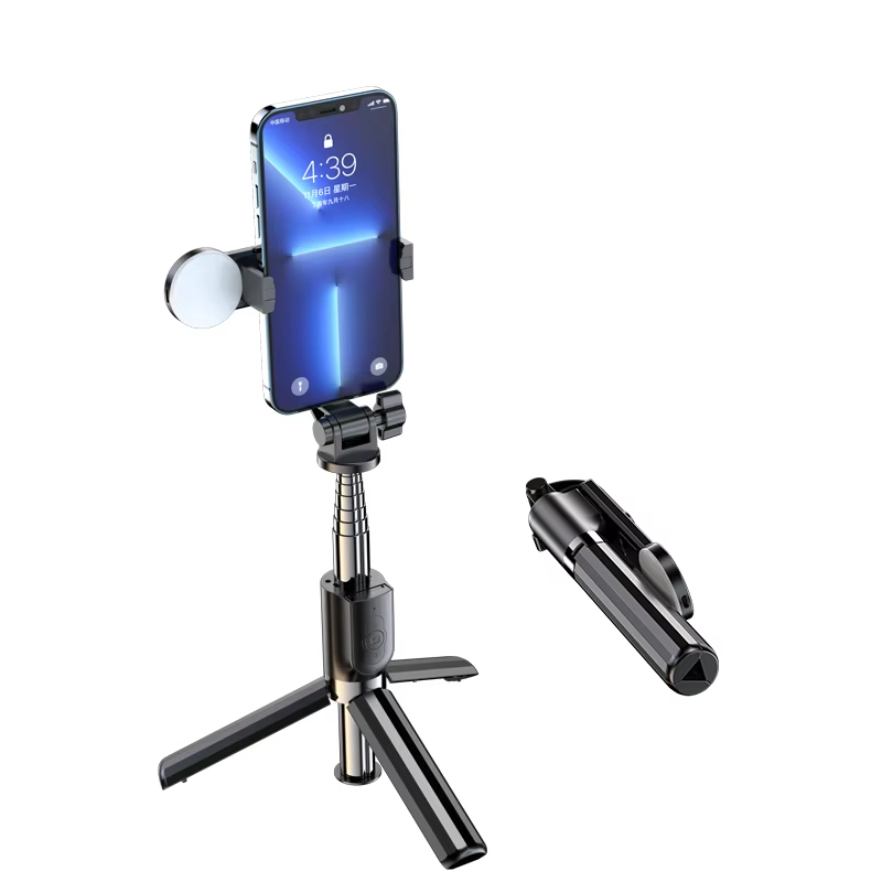 Wholesale Low Price Factory Stainless Steel Selfie Sticks with Light Foldable and Rotatable